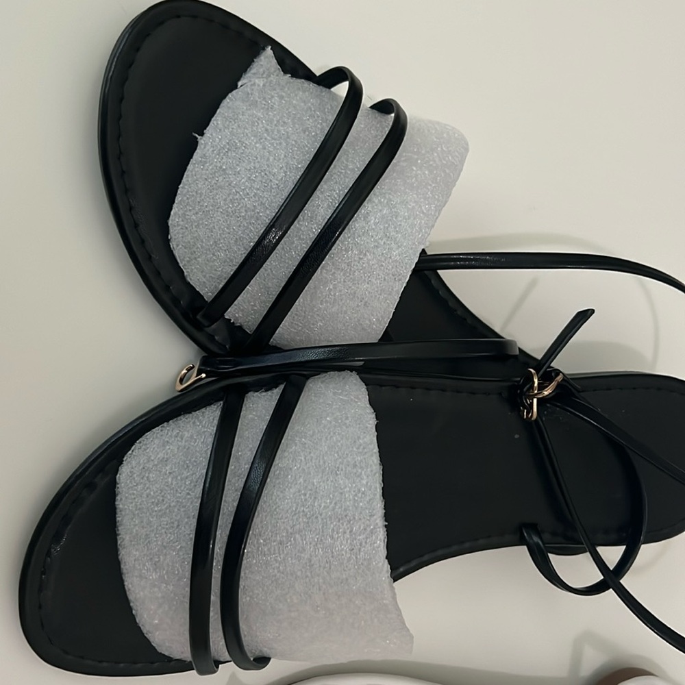 2 pairs SHEIN size 39 sandals